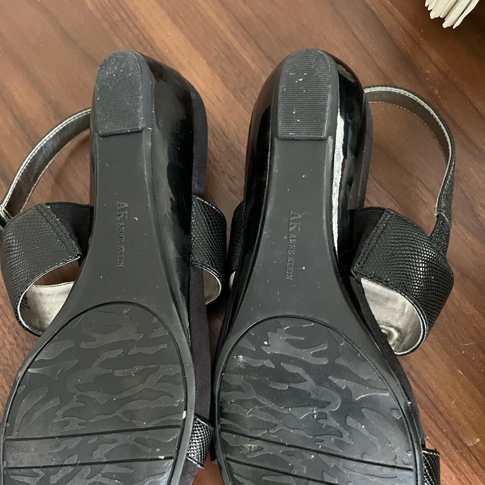 Anne Klein Aklongly Black Sling